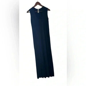 Go couture Sleeveless Navy Maxi Slip-on dress. Medium